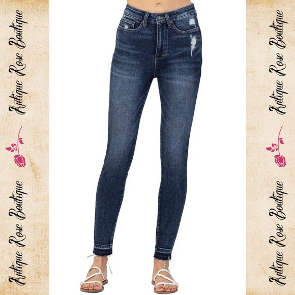 Judy Blue High Rise Tummy Control Distressed Straight Jeans